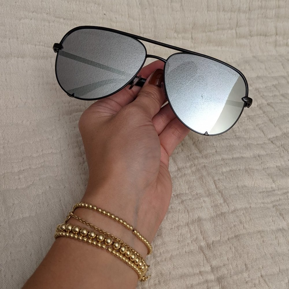 Quay Australia x Desi Perkins High Key Suglasses